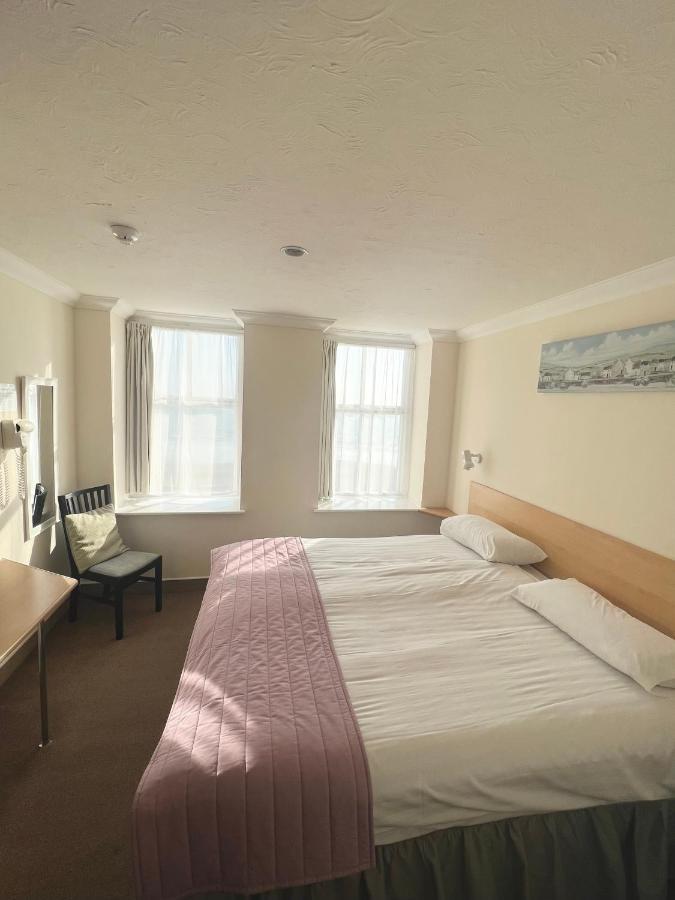Eastbourne Riviera Hotel Exterior photo